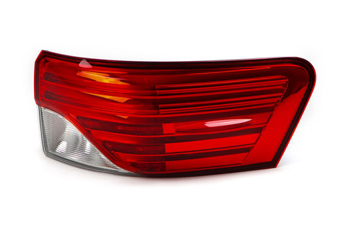 Rear light outer right LED Toyota Avensis 12-15 Estate