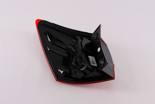Rear light right Nissan Qashqai +2 10-13
