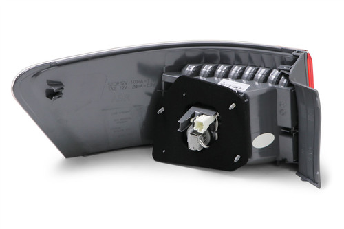 Rear outer light right LED Toyota Avensis 09-11 Saloon