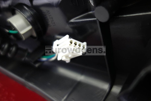 Rear light left LED with wiring loom Nissan X-Trail 11-13