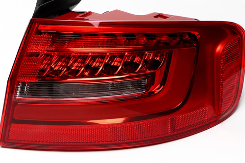 Rear light right LED Audi A4 B8 12-15 Saloon