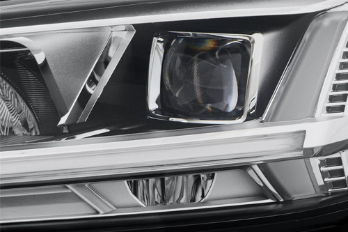 Headlight full LED left Audi Q2 16-