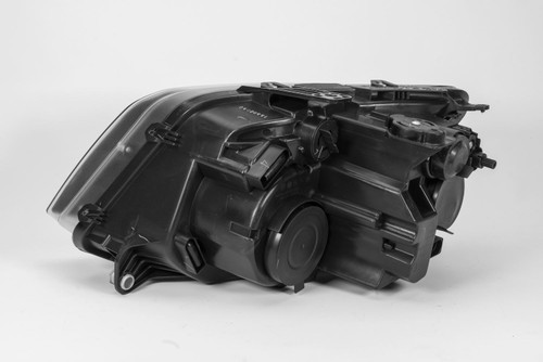 Headlight right black VW Amarok 10-