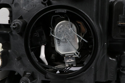 Headlight right xenon Volvo XC90 02-07