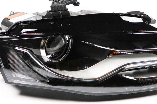 Headlight right Bi-xenon with LED DRL Audi A4 B8 08-11