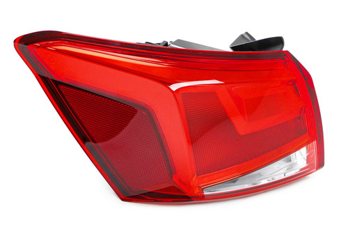 Rear light left Seat Arona 17-