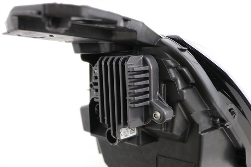 Headlight right LED DRL Peugeot 3008 17-