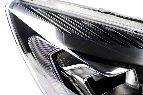 Headlight right black brow LED DRL Ford Kuga 17-