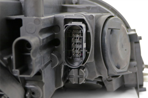 Headlight left xenon Audi TT 06-09