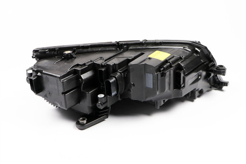 Headlight left LED Skoda Octavia 17-