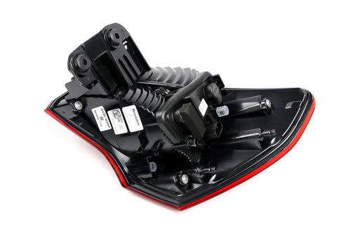 Rear light left outer Audi Q3 19-