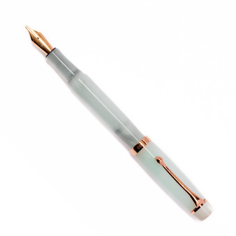 Opus 88 Fountain Pen Harmony Cloud Dancer M
