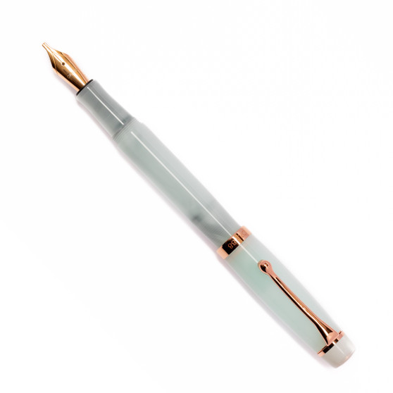 Opus 88 Fountain Pen Harmony Cloud Dancer EF