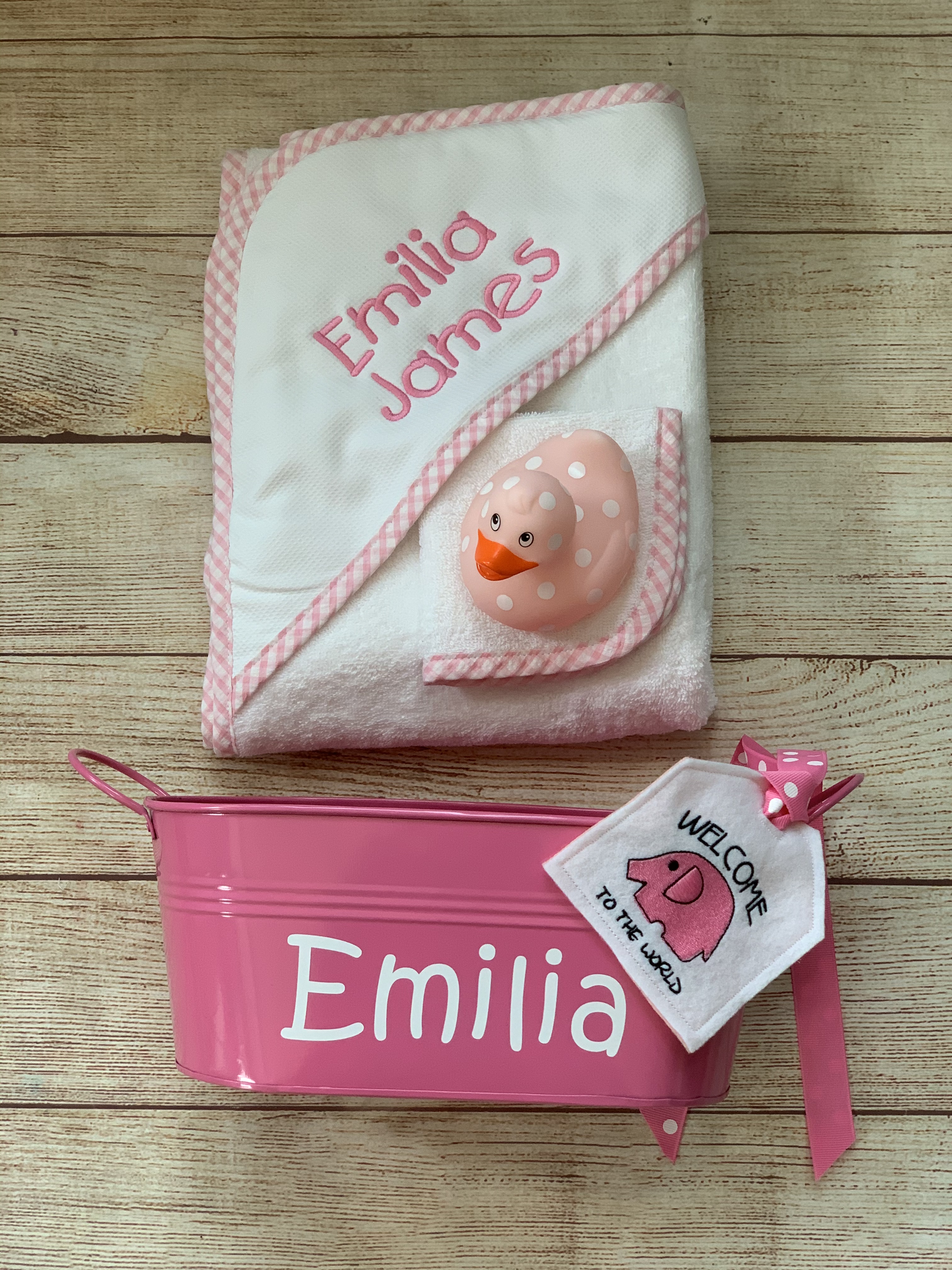 Baby Bath Essentials Kit with Personalized Hooded Towel Tutorial - We Got  The Funk