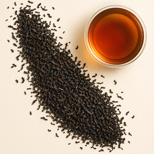 Organic English Breakfast Black Tea
Organic English Breakfast is a full-bodied black tea blend that goes well with a traditional English breakfast. The original cup was made with black Keemun tea from Anhui province in China. Across many generations, plenty of different interpretations of this famous blend have been made.