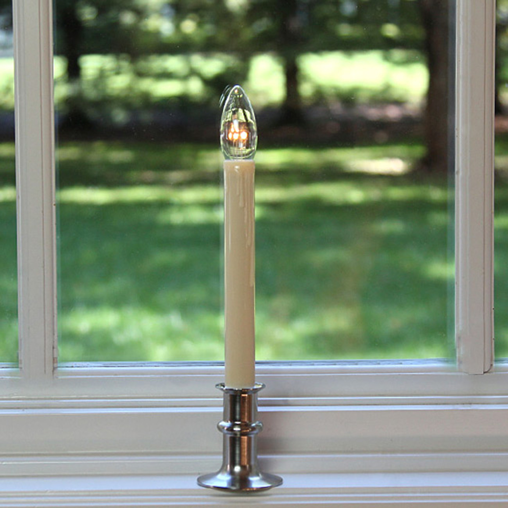 Cordless Window Candles Brighter than Electric