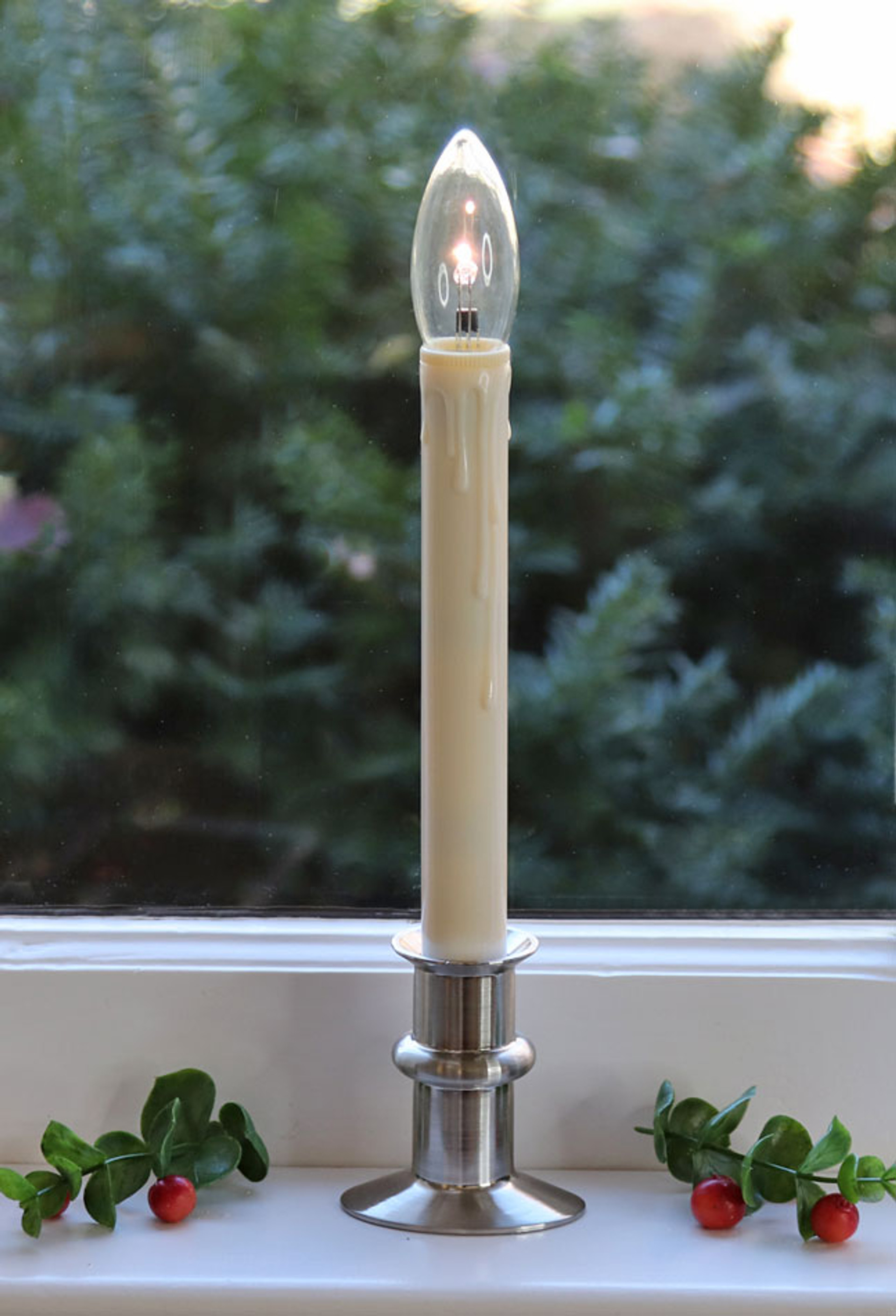 Cordless Window Candles Brighter than Electric