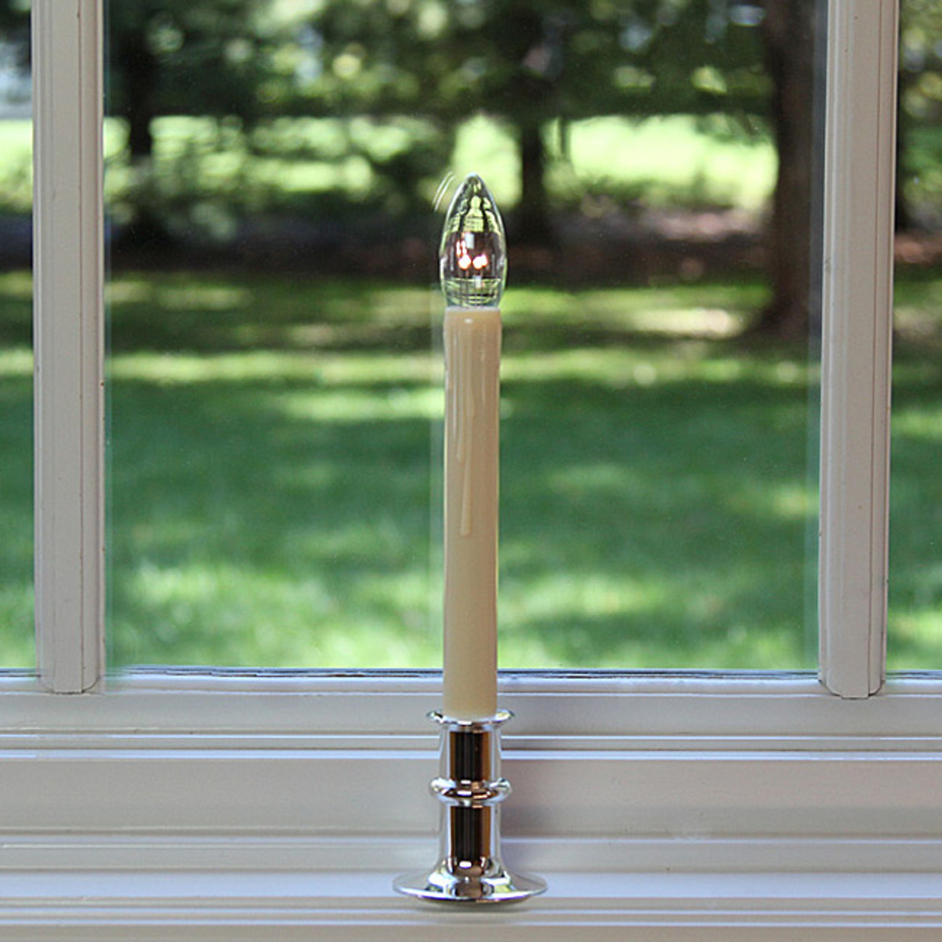 Cordless Window Candles Brighter than Electric