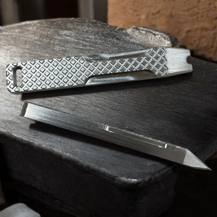 EDC Pry Bar Multitool