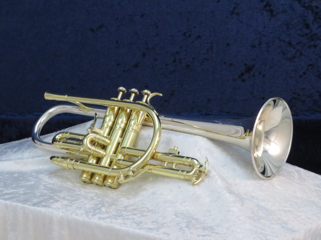 King Silversonic Two Tone Trumpet 1960's Serial #380633 | Musical