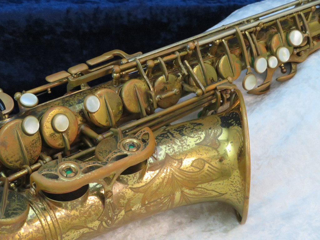 Selmer_Mark_VI_Alto_Saxophone_