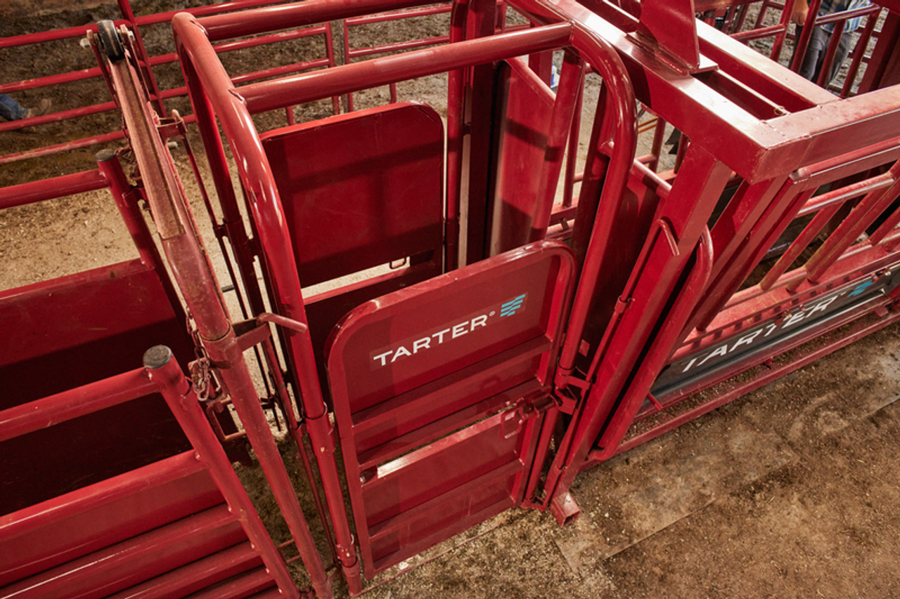 Tarter Cattle Master Palpation Cage SPC