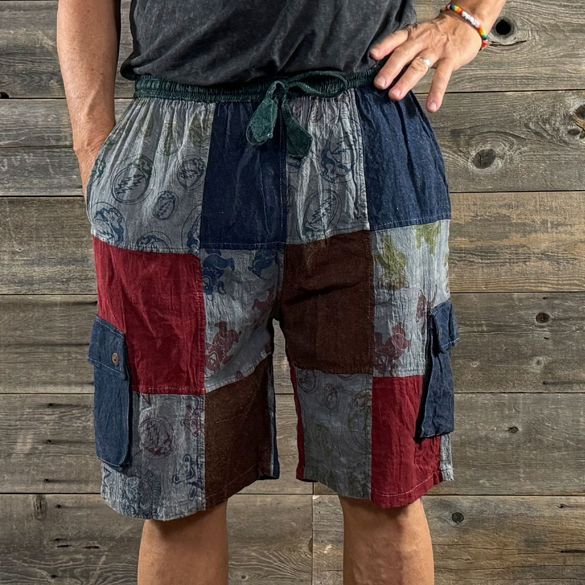 PLAYIN' SHORTS Grateful Dead Men's Cotton Patchwork Solid & GD Print Shorts