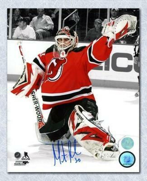 Martin Brodeur New Jersey Devils Autographed Glove Hand Save 16x20 Photo Martin Brodeur New Jersey Devils Autographed Glove Hand Save 16x20 Photo