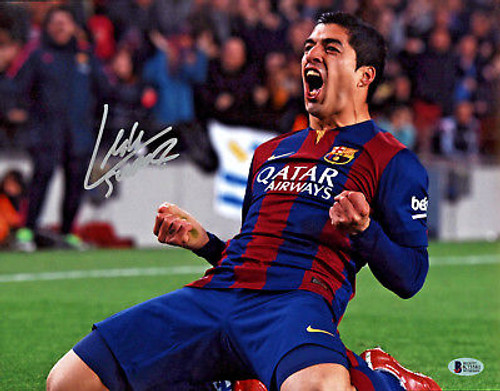 Luis Suarez FC Barcelona Autographed La Liga 11x14 Photo