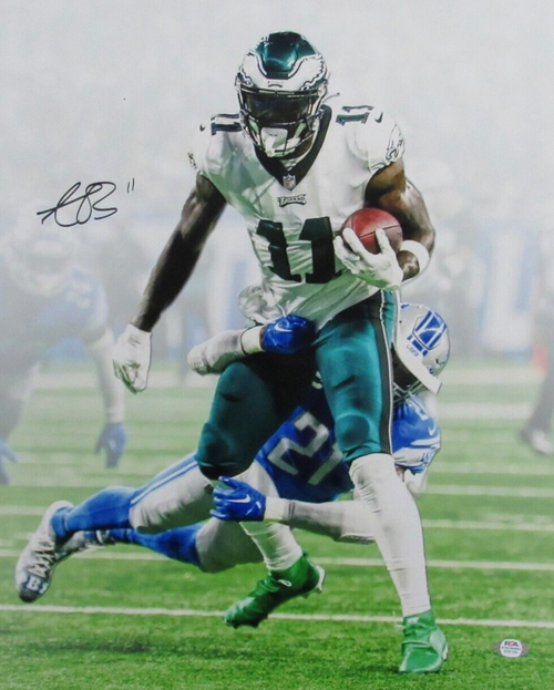 AJ Brown Philadelphia Eagles Autographed 16x20 photo AJ Brown Philadelphia Eagles Autographed 16x20 photo