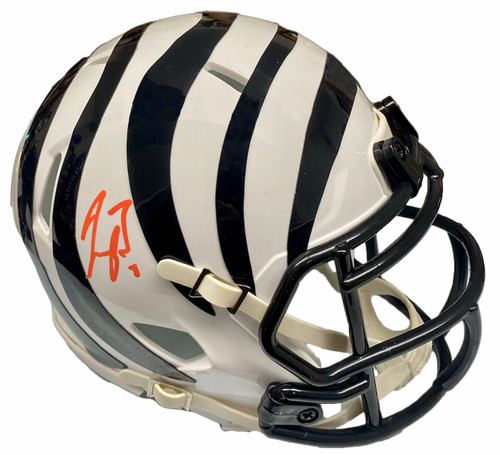 Joe Burrow Cincinnati Bengals Autographed Alternate White Mini Speed Football Helmet
