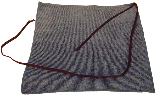 Razz Co alto saxophone microfibre pull-through cleaning swab.