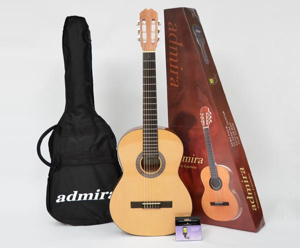 CLASSICAL ALBA 4/4 GUITAR PACK Admira