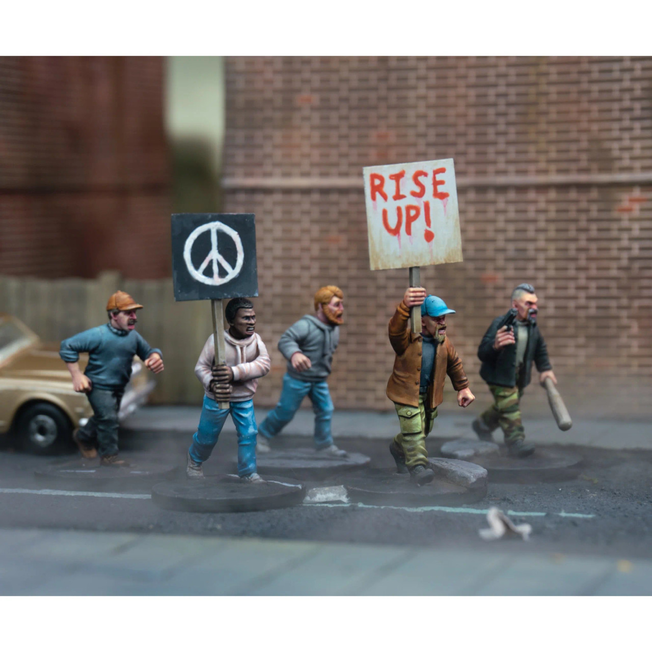 Civilians & Survivors : Men