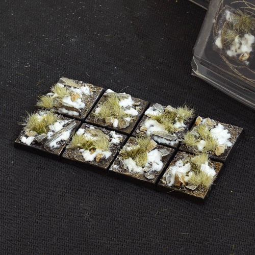 25mm Square Winter Bases x8