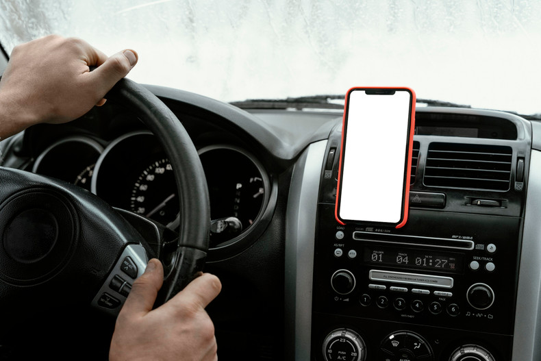 5 Best Ram 1500 Phone Mounts for a Secure Drive