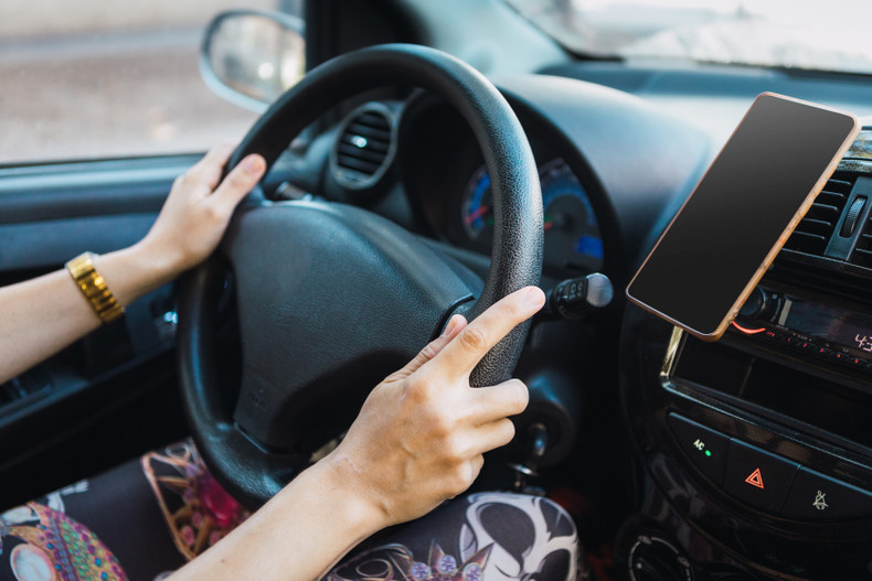 MagSafe Car Mount: 7 Powerful Features for a Secure, Effortless, and Safer Driving Experience