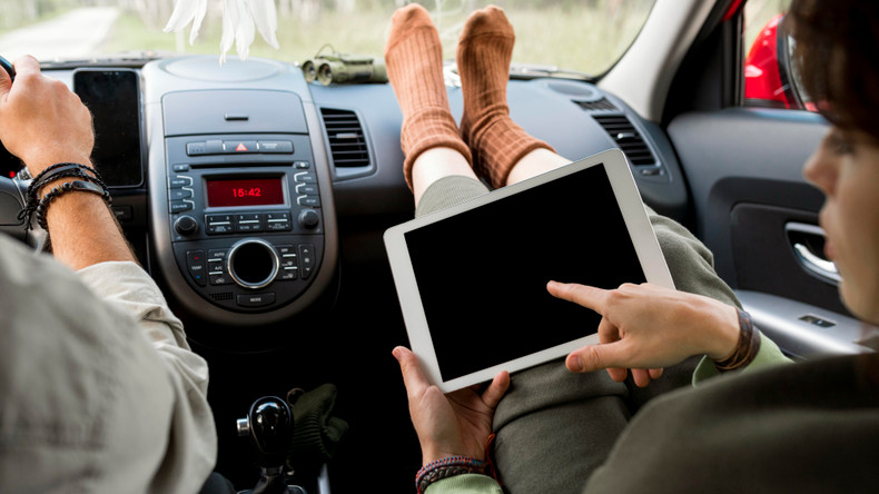 7 Best Back Seat Tablet Holder Features for Stress-Free Trips