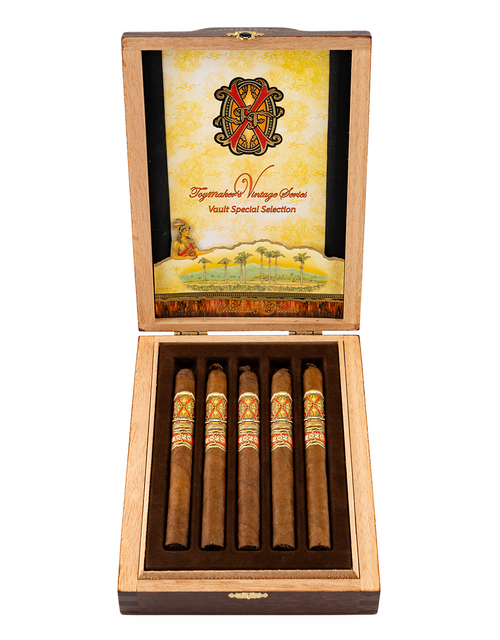 Fuente Fuente Opus X Toymaker’s Vintage Series Toy Maker 2020 Box Open