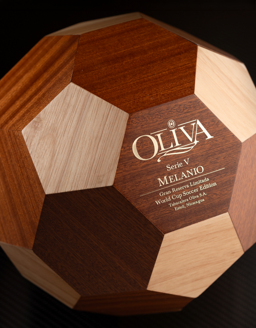 Oliva Serie V Melanio Gran Reserva Limitada World Cup 2026 Soccer Ball Humidor