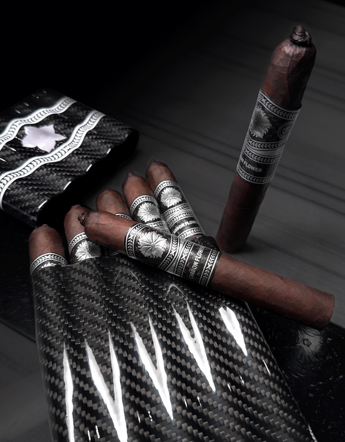 La Flor Dominicana (LFD) Carbon Flower Cigars with Fibre Case from Project Carbon