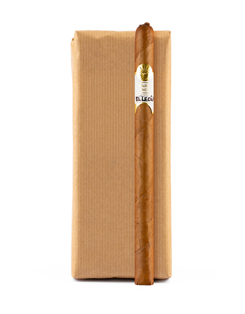 Rare Finds "El Leon" Lancero Bundle with Lancero Cigar
