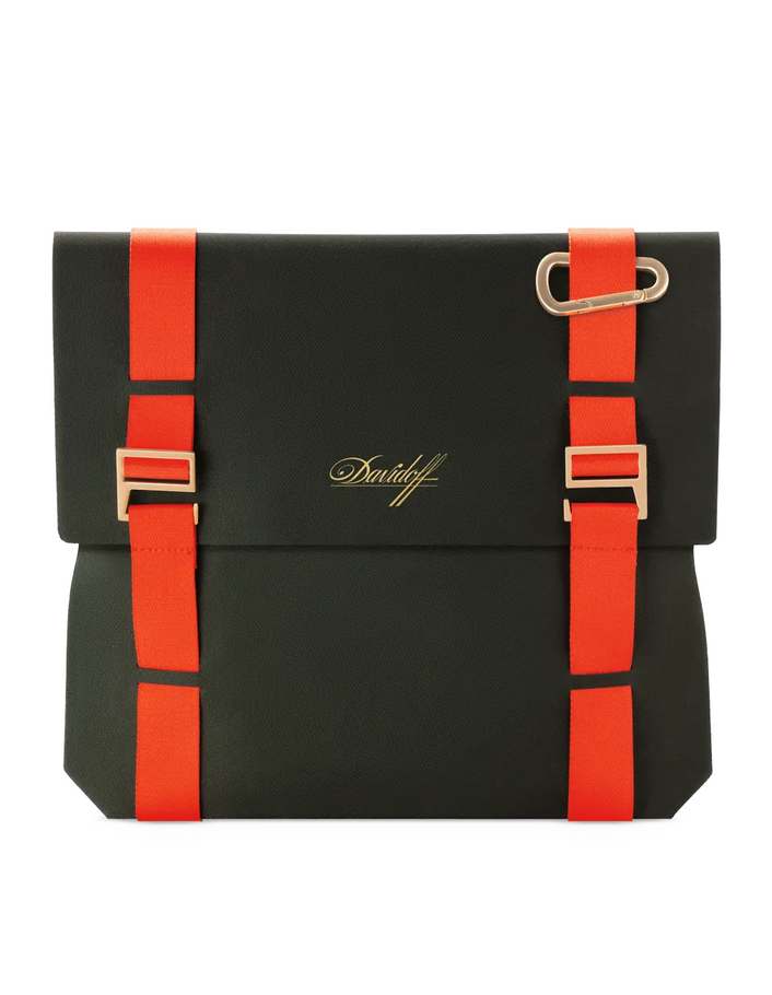 Davidoff Travel Humidor Explorer Closed