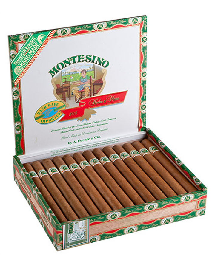 Arturo Fuente Montesino Diplomatico Natural  Box Open