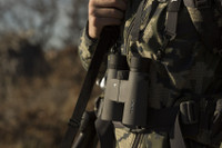 TORIC UHD 10x42 SCHOTT HT binocular - detail 4