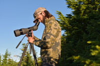 Carbon fiber spotting scope tripod with pan head - detail 4