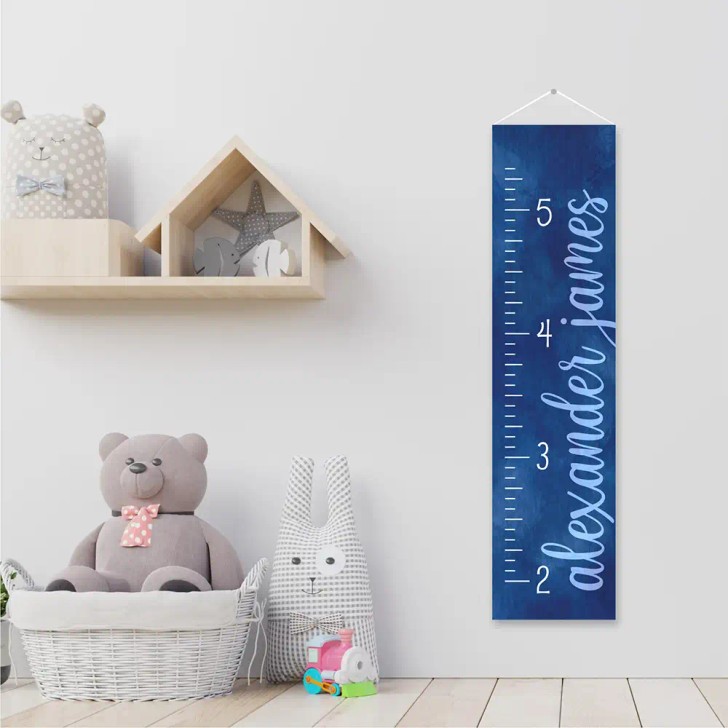 Personalized growth chart for boys keeps track of how quickly they grow up!