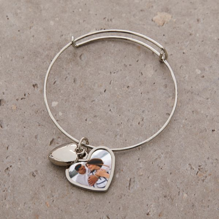 j7047 Heart charm with picture bracelet 92406.1708019622