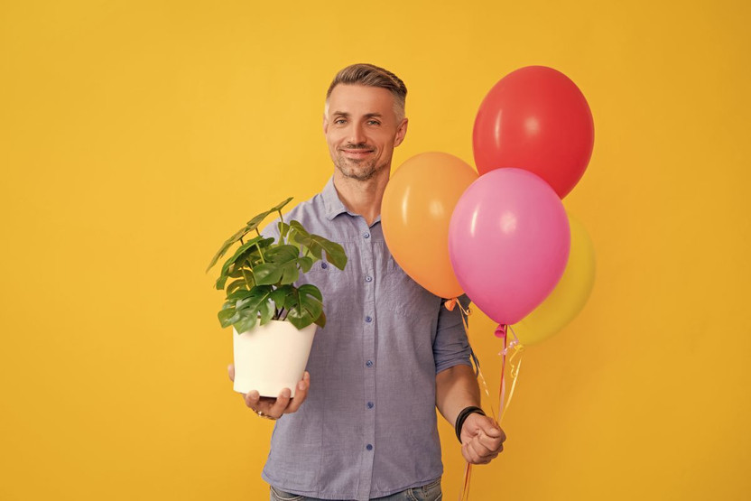 10 Housewarming Gifts Your Friends Want