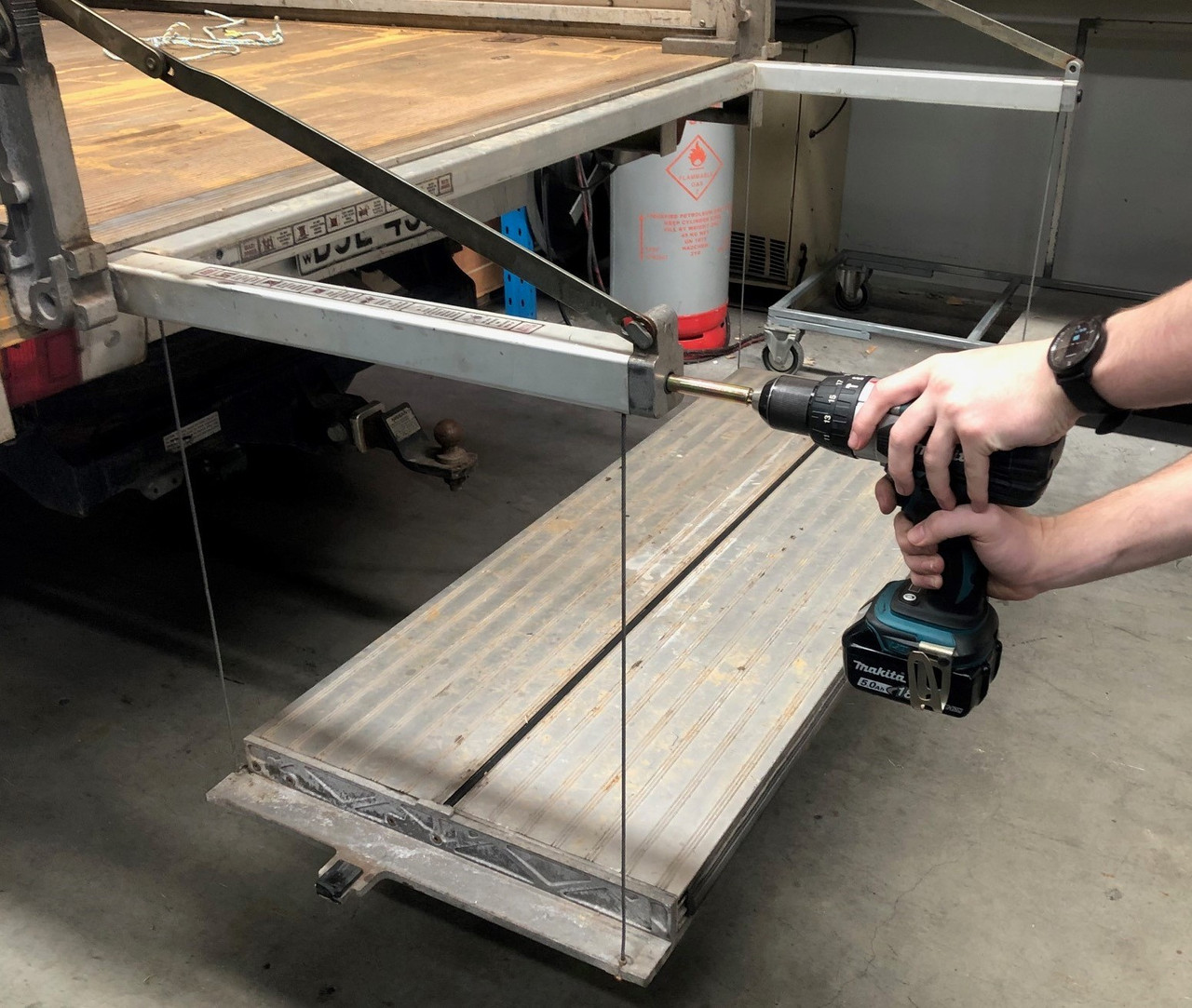 Cordless Drill Tri-Shaft Adaptor
